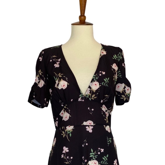 Boho Black Floral Short Sleeve Chiffon Mini Dress - Picture 9 of 16